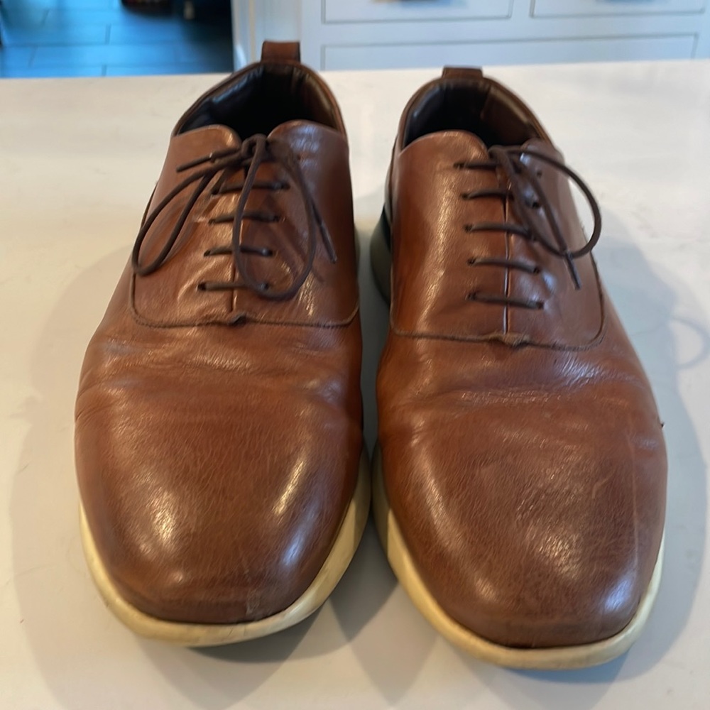 Men’s size 12 Wolf & Shepherd Brown Crossover Plain Toe Oxford